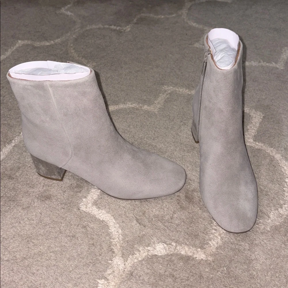 Aqua College gray suede ECHO fallen rocks waterproof ankle heeled boots Size 7.5
